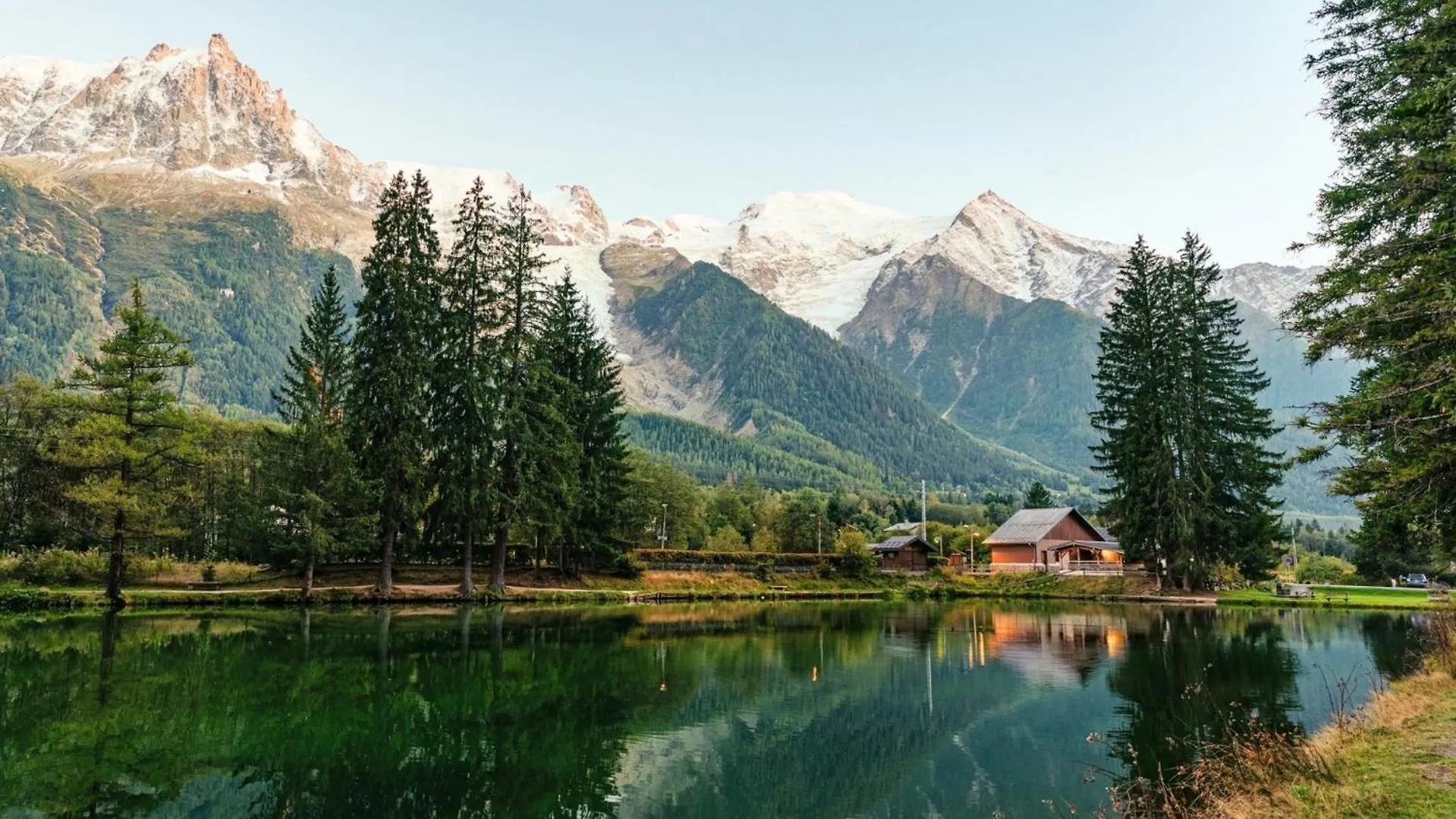 Apartment Midi Loft - A Central Chamonix Mountain Haven