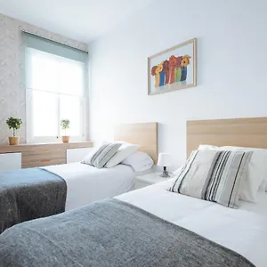 https://pepe-familiar-apartment-in-the-heart-of-seville.es-andalucia.com