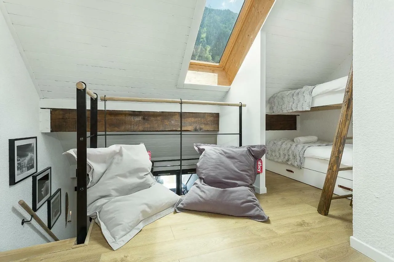 Apartment Midi Loft - A Central Chamonix Mountain Haven