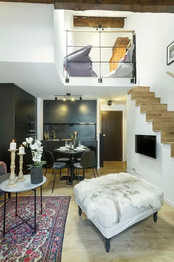 Apartment Midi Loft - A Central Chamonix Mountain Haven 0*,  France